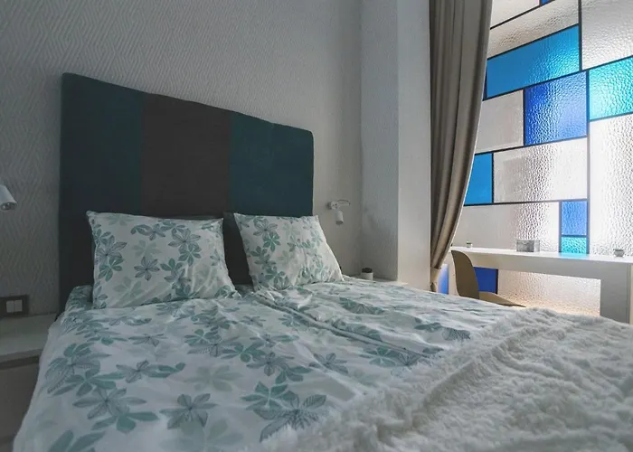 Luxury Gold 2 Bedroom Apartment