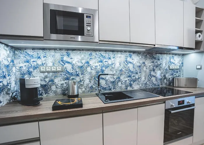 Luxury Gold 2 Bedroom Apartment